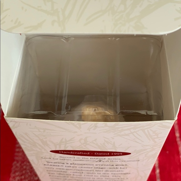 1995 Hallmark Barbie Collector’s Series Ornament - Picture 8 of 16